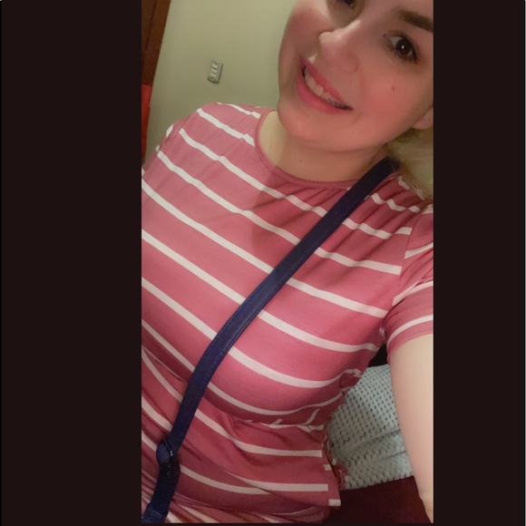 Meet your Posher, Nohely - Picture 1 of 4